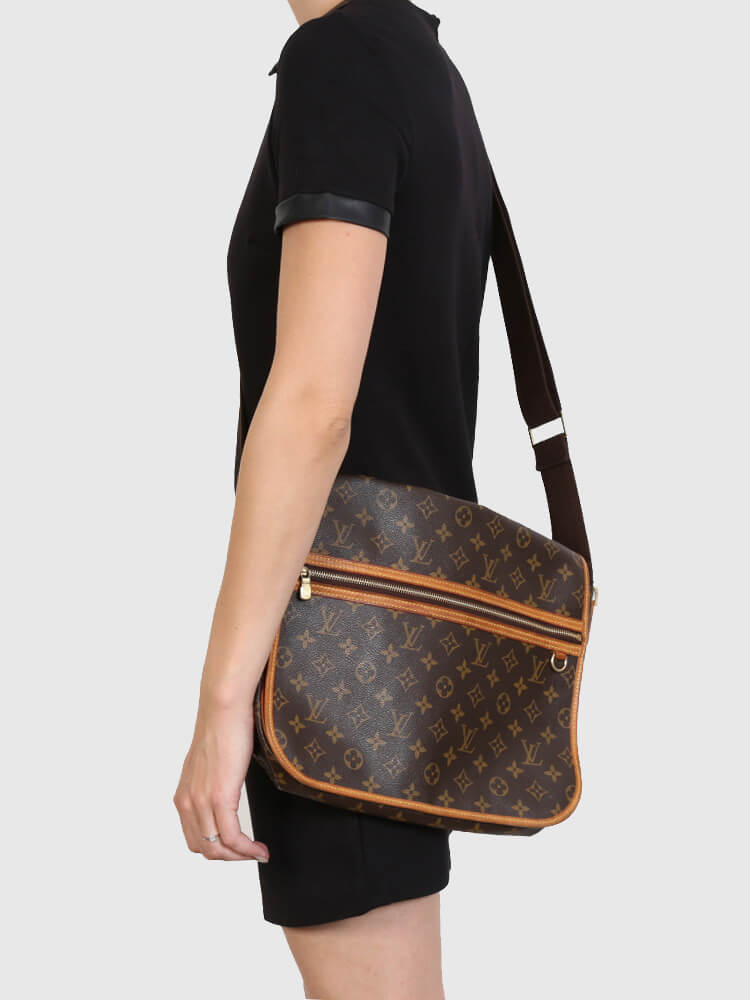 Louis Vuitton Bosphore GM Monogram Canvas Messenger www