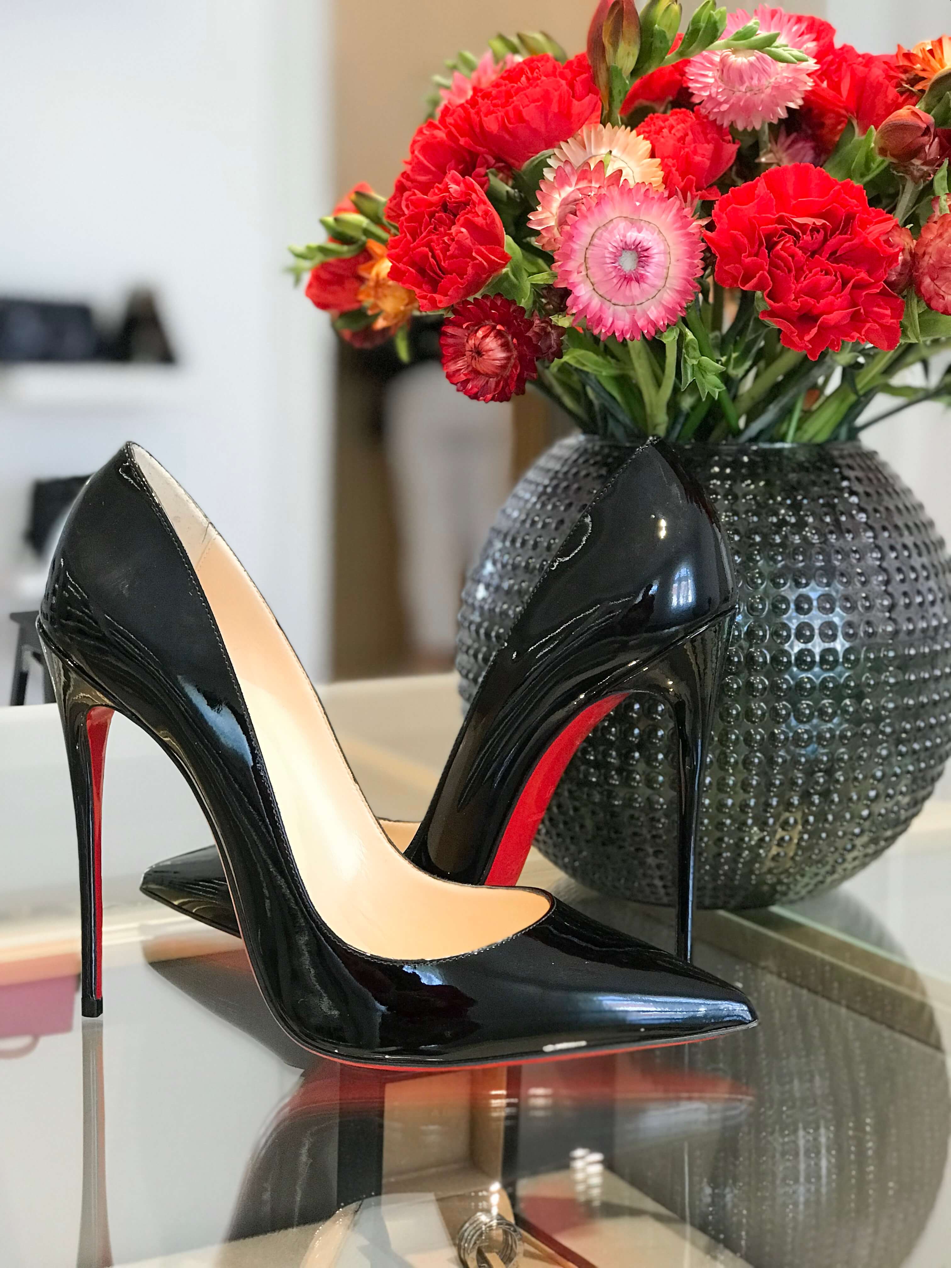 Christian Louboutin So Kate 120 Patent Leather Pumps Black 41 www.luxurybags.cz