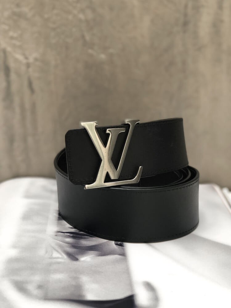 Louis Vuitton LV Initiales Reversible Belt in Black Leather ref