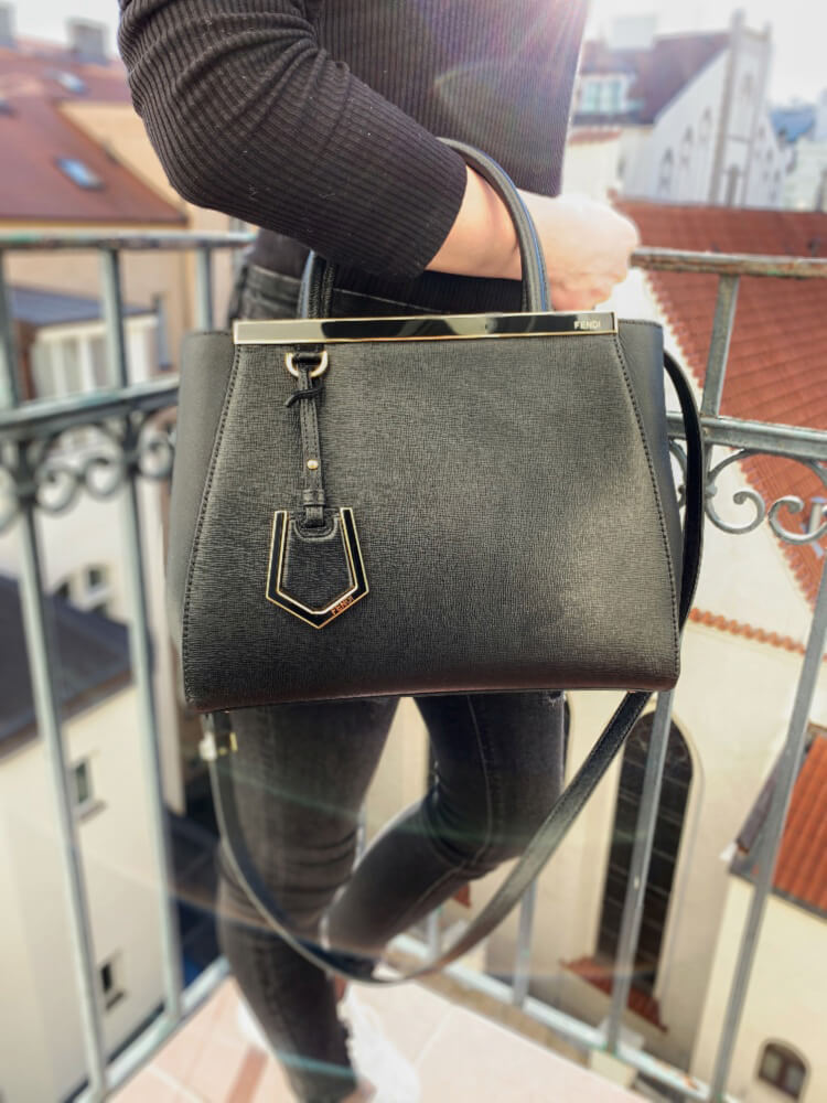 Fendi petite on sale 2 jours