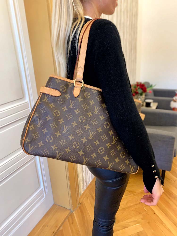 Louis Vuitton Louis Vuitton Batignolles Vertical Monogram Canvas