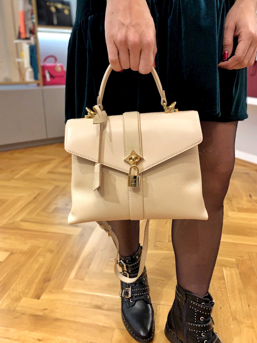 Louis vuitton rose des clearance vents bag