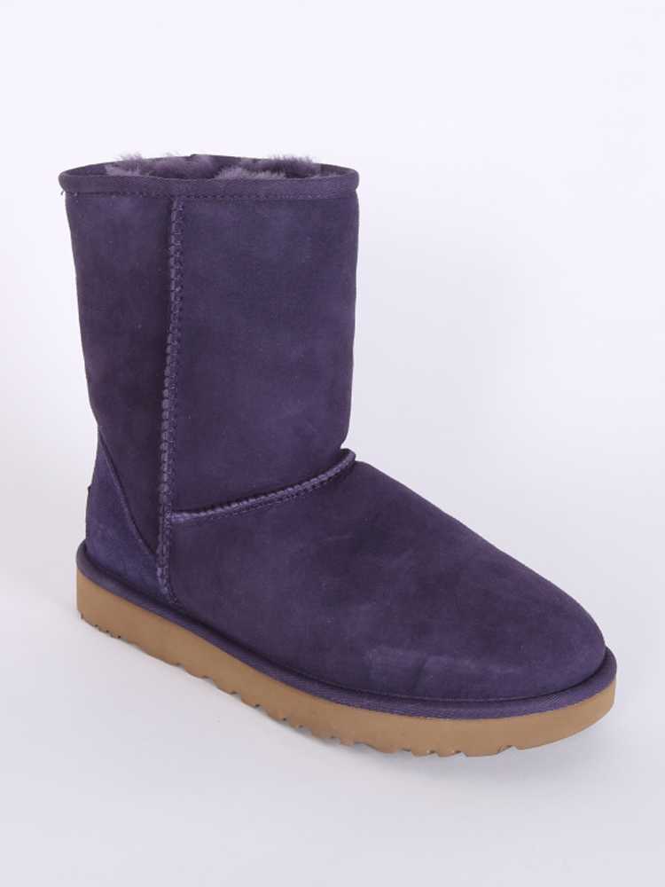 dark purple uggs