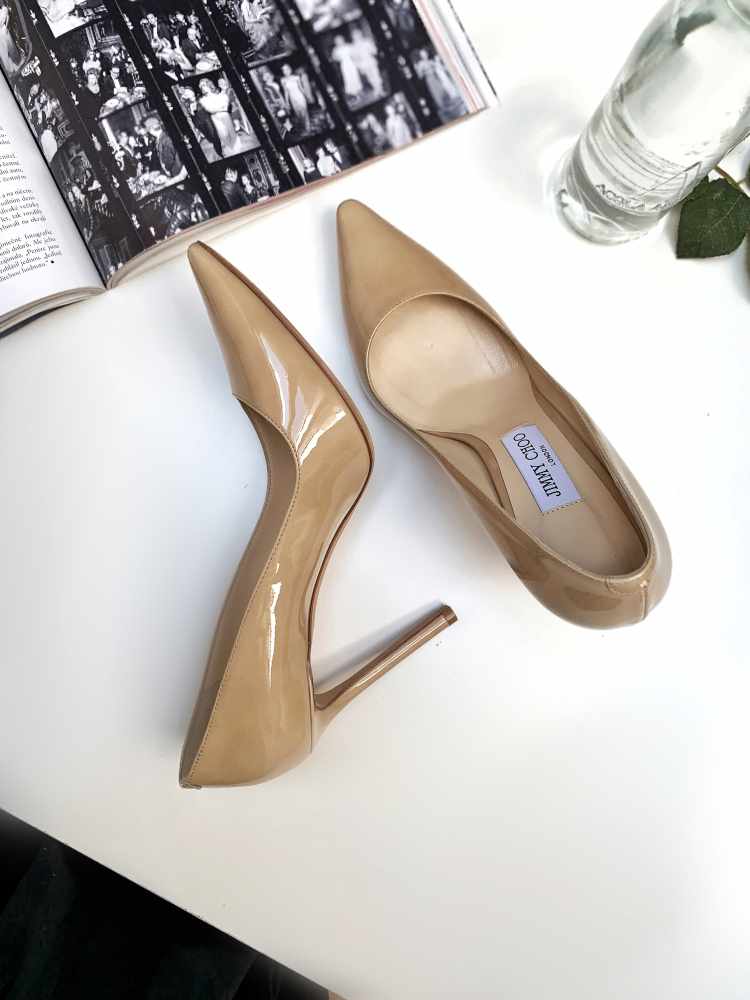 Jimmy Choo - Romy 100 Patent Leather Pointy Toe Pumps Nude 38