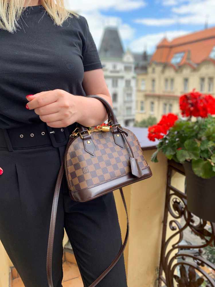 Louis Vuitton Alma BB Review, Damier Ebene, Wear and Tear, WFIMB, MOD  Shots