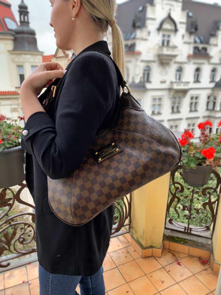 Louis Vuitton Thames GM 